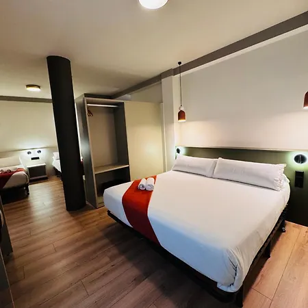 Hostal Sol Square Madrid-3